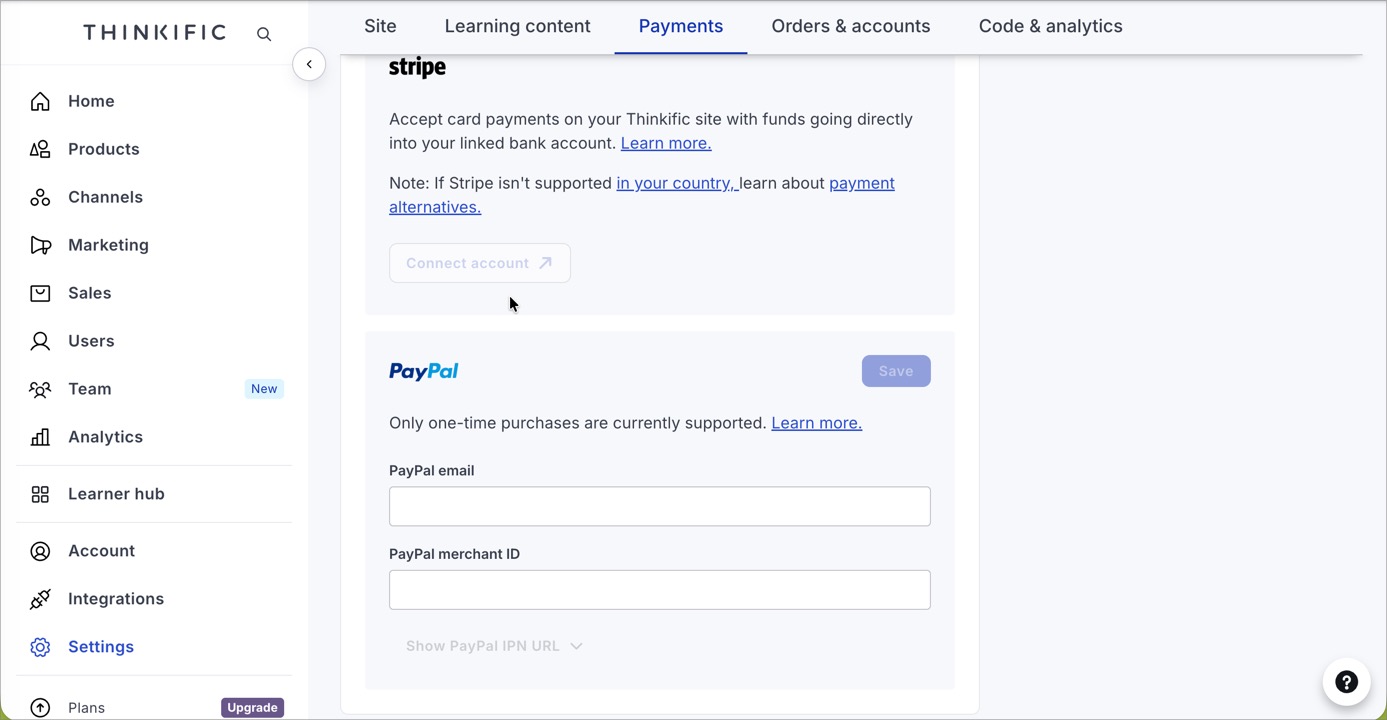 Thinkificの決済設定画面。StripeとPayPalの接続項目が表示されている