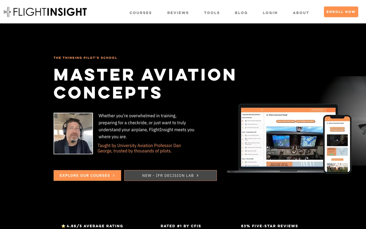 FlightInsightの公開サイト画面